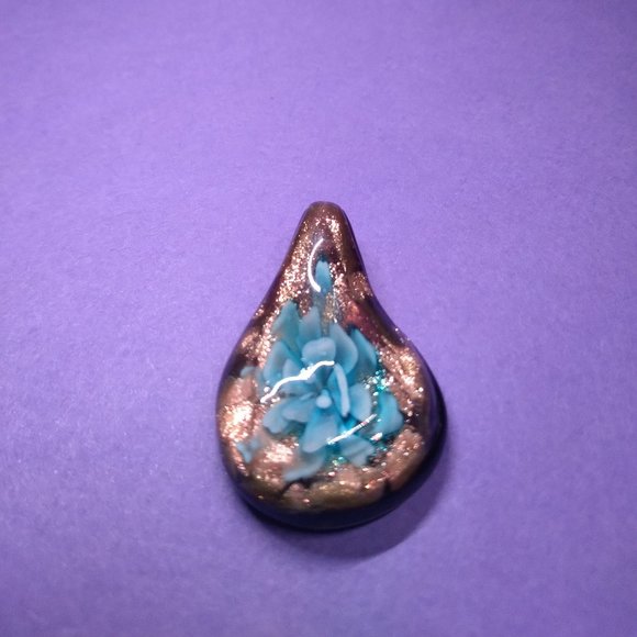 Floral clear sparkle necklace pendant - Picture 4 of 5